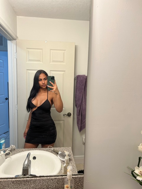 adelaidys06 onlyfans leaked picture 2