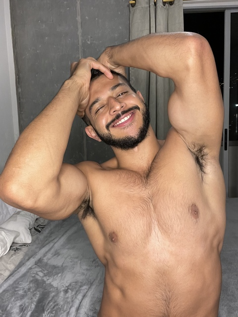 alejo_bts onlyfans leaked picture 2