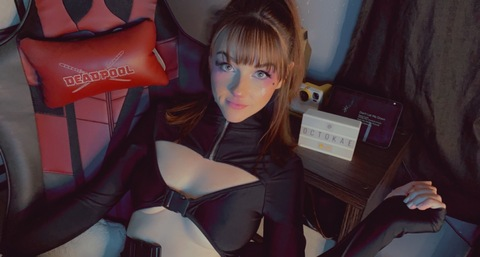 avacruciofree onlyfans leaked picture 2