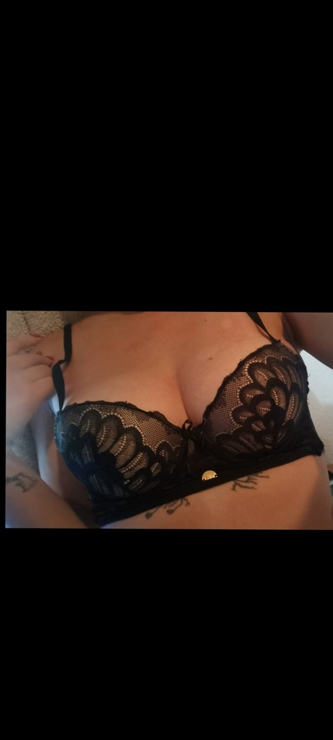 b.ffriends onlyfans leaked picture 2