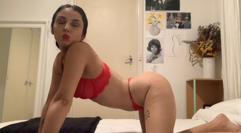 babygiirlbellaaa onlyfans leaked picture 2