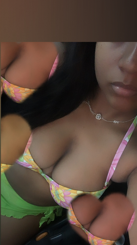 badgirlj onlyfans leaked picture 2