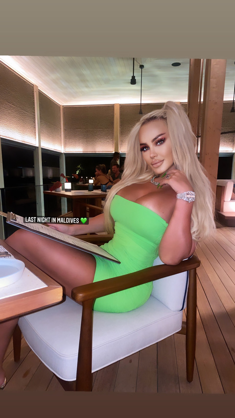 barbiedoll_kamila onlyfans leaked picture 2