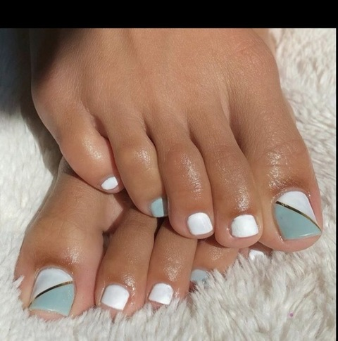 bella.2517 onlyfans leaked picture 2