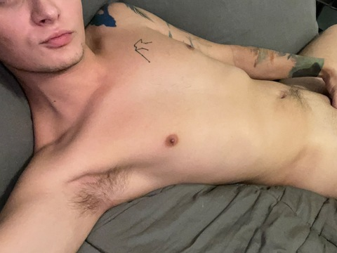 bitchinterrell onlyfans leaked picture 2