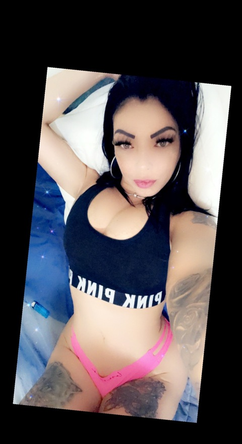 blanquitaperla37 onlyfans leaked picture 2