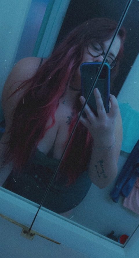 blazed-beauty onlyfans leaked picture 2