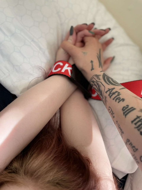 blondepeach21 onlyfans leaked picture 2