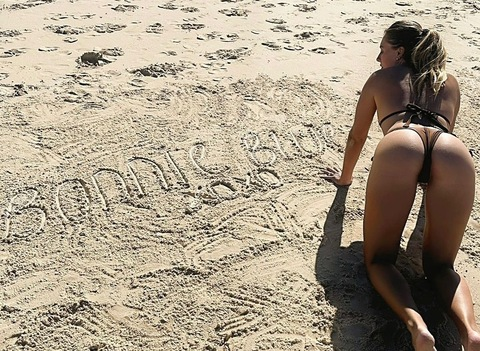 bonnieblue_xoxo onlyfans leaked picture 2