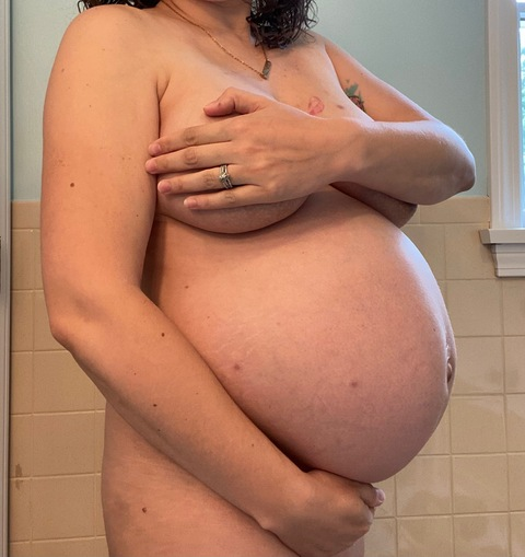 bumpandboobs onlyfans leaked picture 2