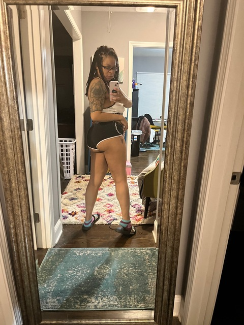 carmencaseyxxx onlyfans leaked picture 2