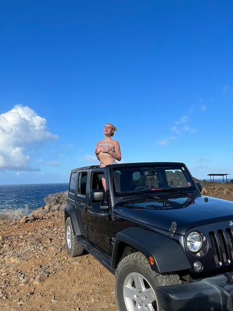 cassidykemp onlyfans leaked picture 2