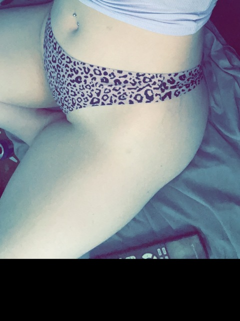 cherryyy.59 onlyfans leaked picture 2