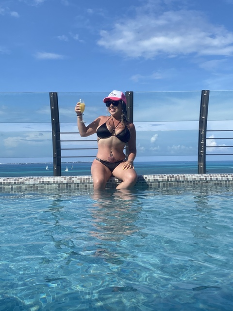 colombianita1 onlyfans leaked picture 2