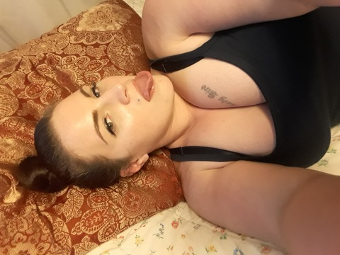 curvychristina88 onlyfans leaked picture 2