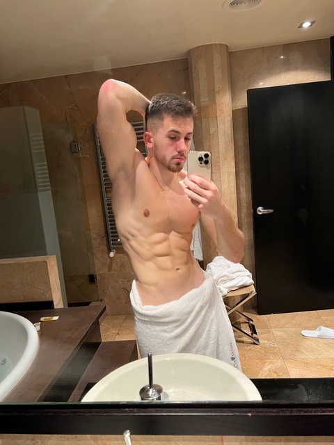 deluxio-r onlyfans leaked picture 2