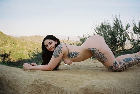 dinadewgong onlyfans leaked picture 2