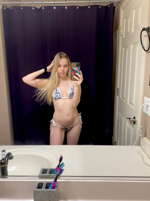 elizabitch onlyfans leaked picture 2