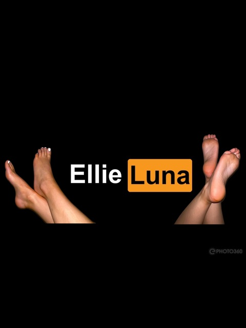 ellie_luna_xxx onlyfans leaked picture 2