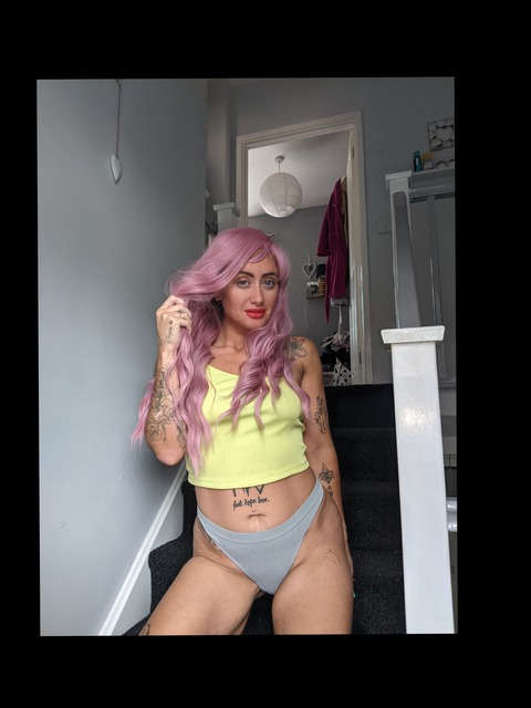 emziee onlyfans leaked picture 2