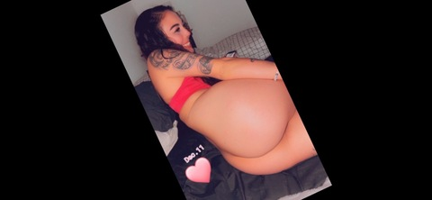 felicianamarie33 onlyfans leaked picture 2