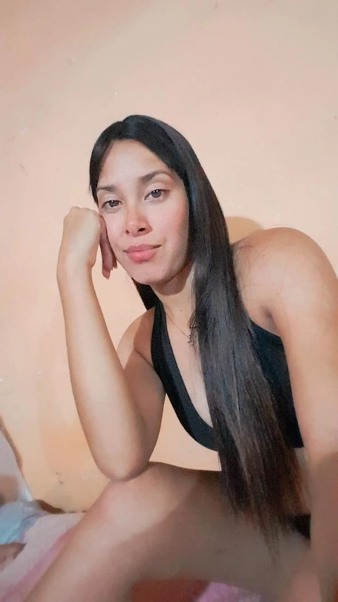 flor_latinaa onlyfans leaked picture 2