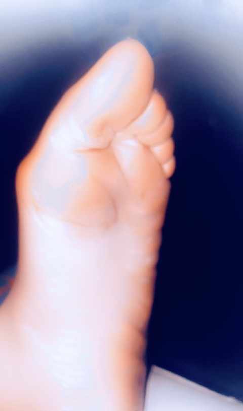 footsyfeety onlyfans leaked picture 2