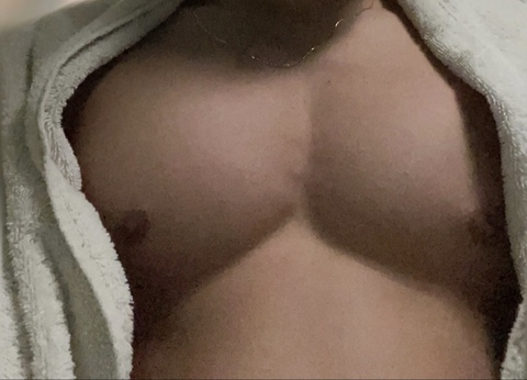 foraneovaronmty onlyfans leaked picture 2