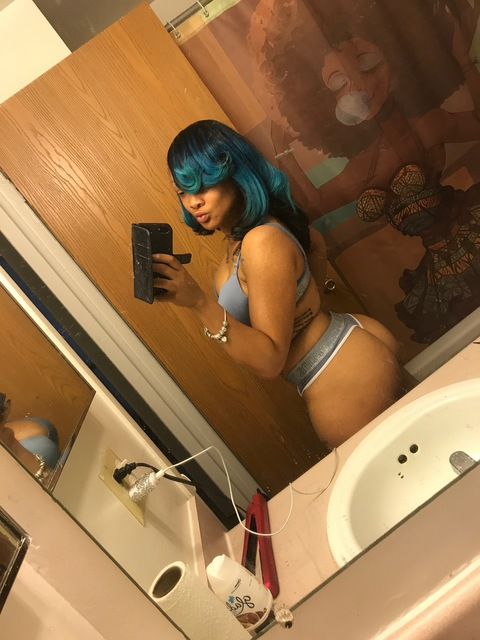 foreverpoppin onlyfans leaked picture 2