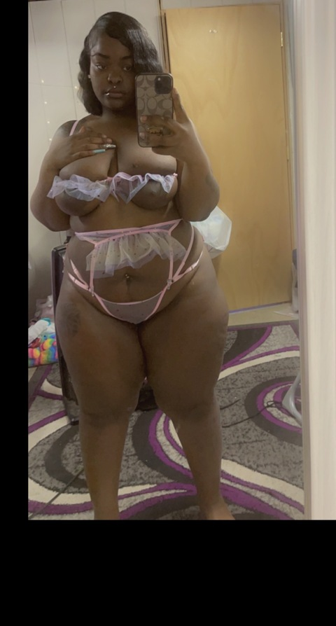 freakykeke onlyfans leaked picture 2