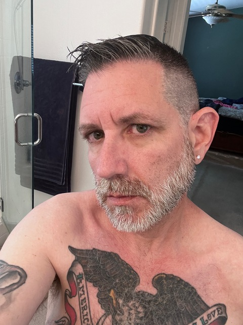 gaybearcub70 onlyfans leaked picture 2