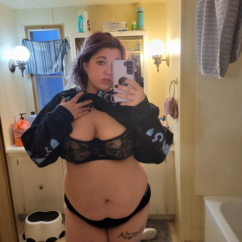 goddessluna420 onlyfans leaked picture 2