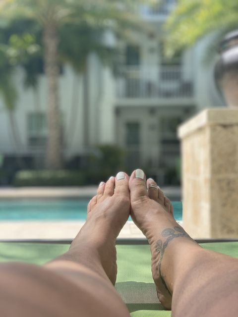 ishrn onlyfans leaked picture 2