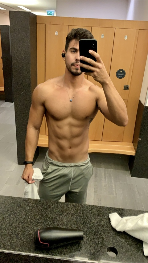 itsmebrendo onlyfans leaked picture 2