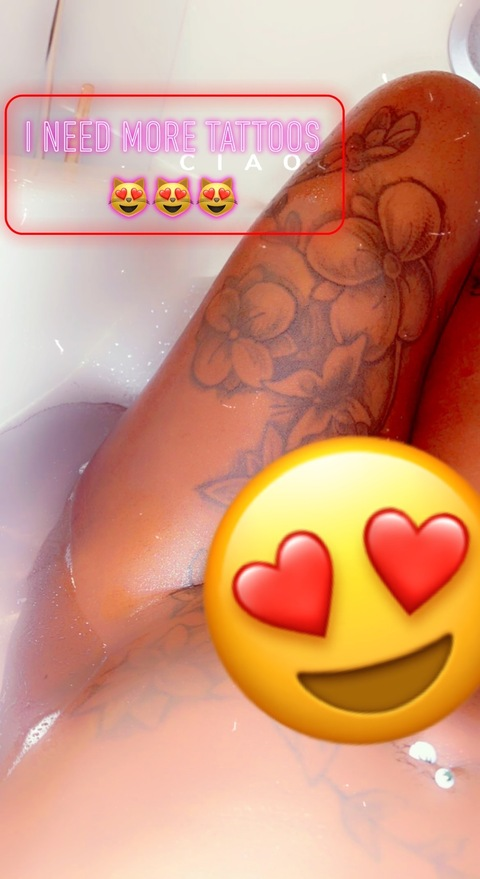 ivorybrown20 onlyfans leaked picture 2