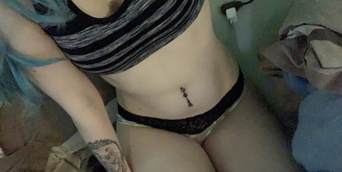 jadeblack951 onlyfans leaked picture 2