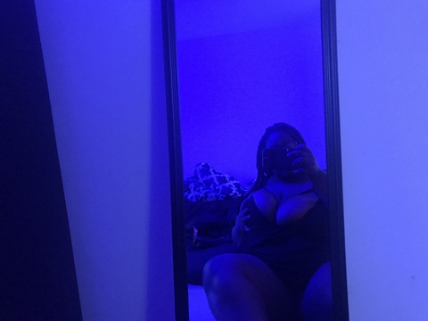 jazzyboo01 onlyfans leaked picture 2