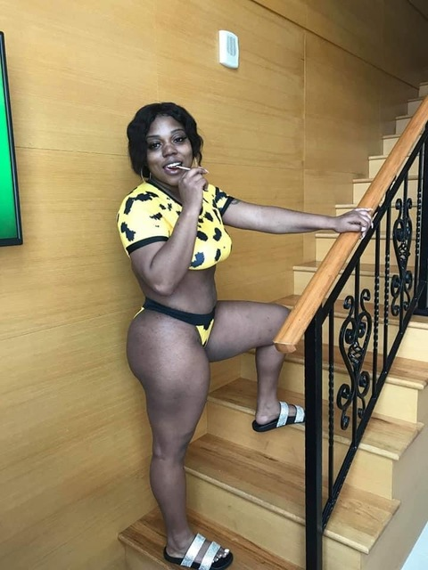 kandiikiss5 onlyfans leaked picture 2