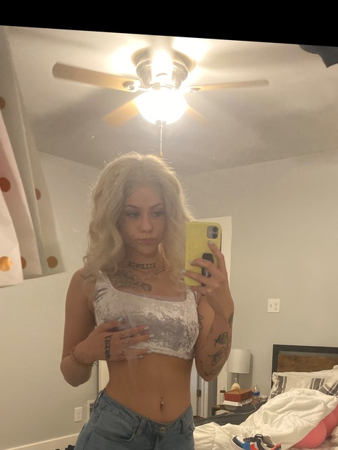 kashbabykash onlyfans leaked picture 2