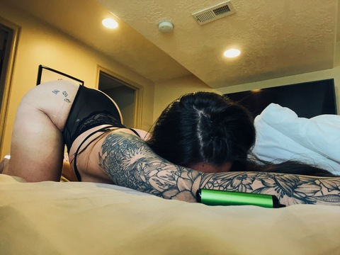 katiekitty0808 onlyfans leaked picture 2