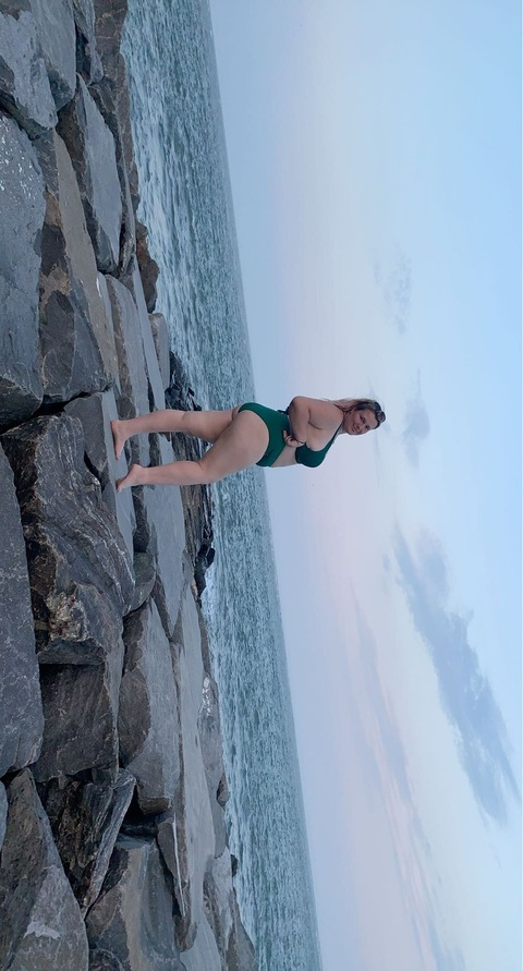 katilynholmes onlyfans leaked picture 2