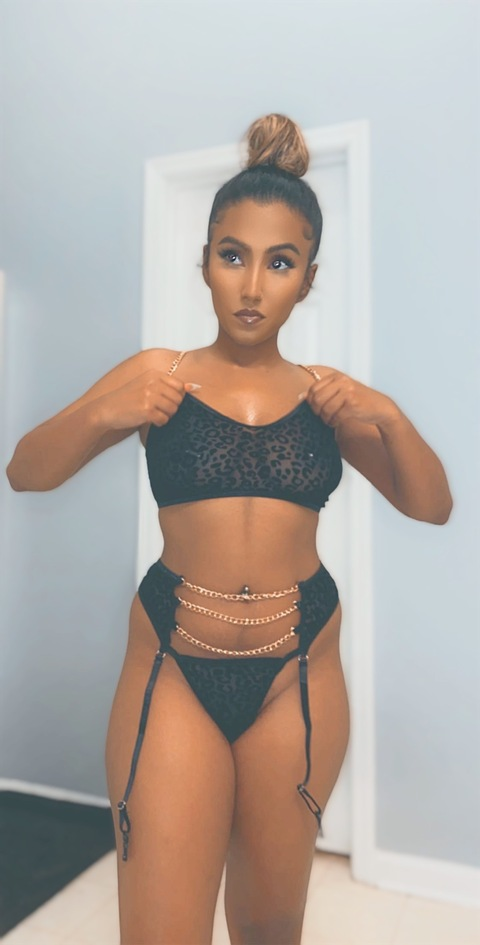 kavindyaa onlyfans leaked picture 2