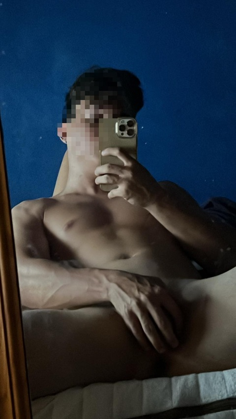 kevintriplex onlyfans leaked picture 2