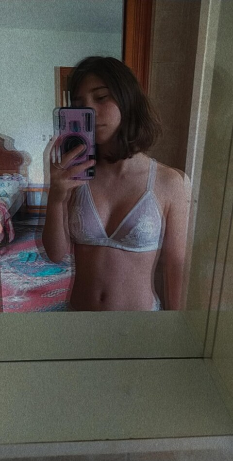 kiaramoon onlyfans leaked picture 2