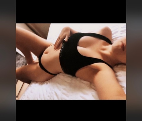 kristyykream onlyfans leaked picture 2