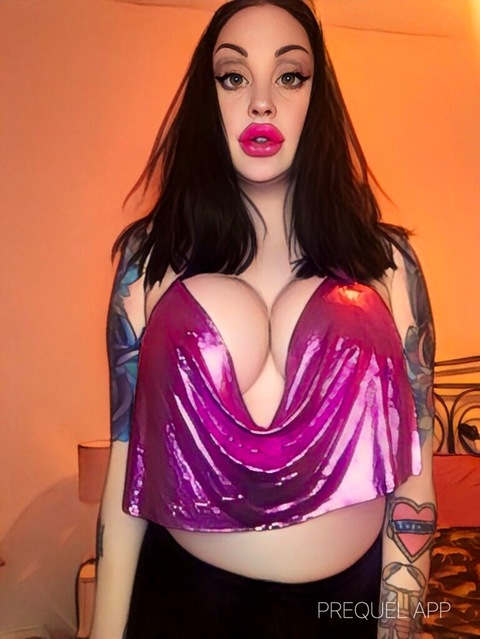 laylaloveheart onlyfans leaked picture 2