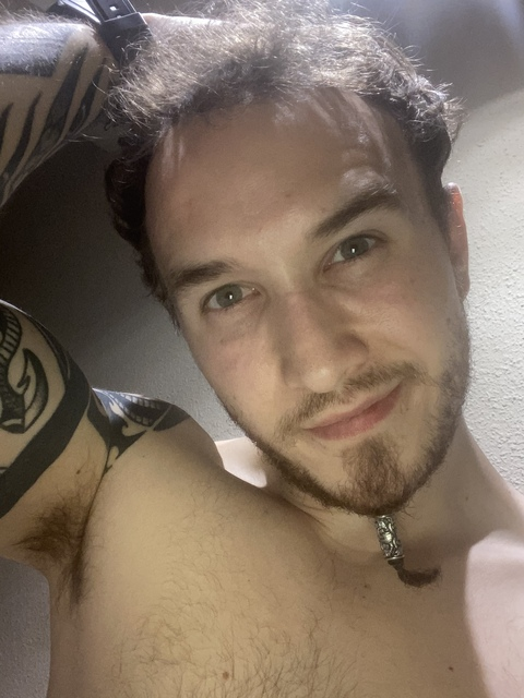 levifree onlyfans leaked picture 2