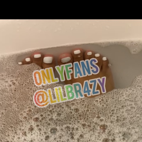 lilbr4zy onlyfans leaked picture 2