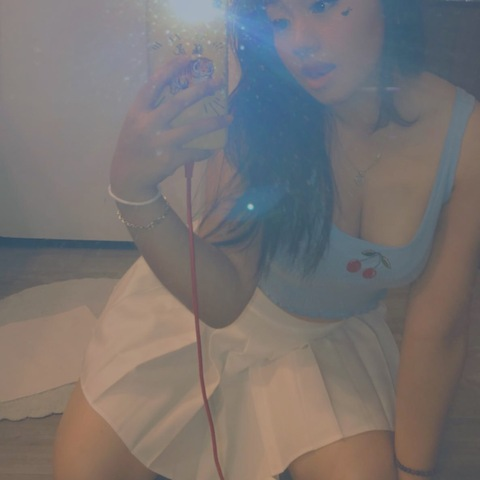 ling.linnx onlyfans leaked picture 2