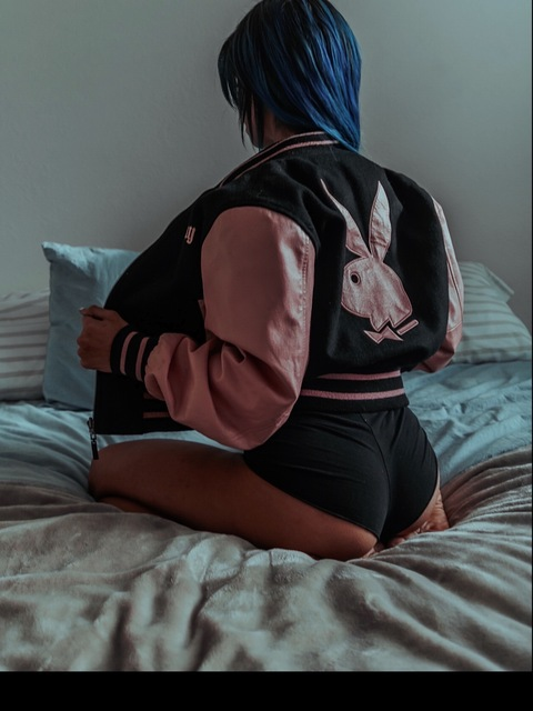 lizkhaliffa onlyfans leaked picture 2